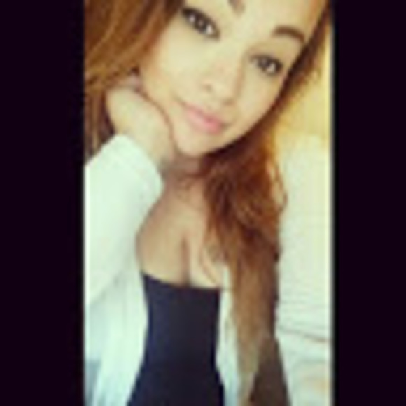 Meet your Posher, Tiina - Picture 1 of 1